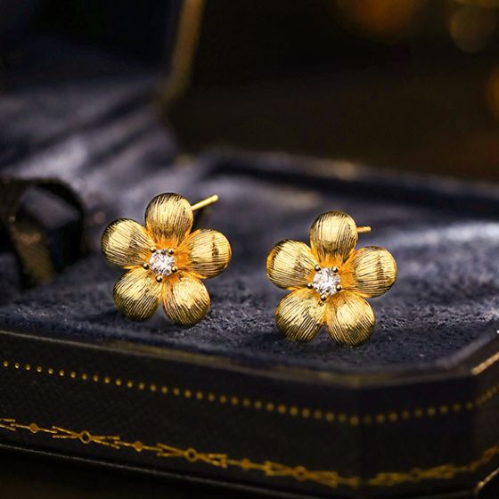 Beautiful Gold Flowers 925 Sterling Silver Stud Earrings
