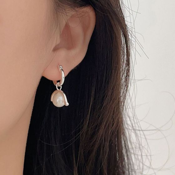 Elegant Women Shell Pearls 925 Sterling Silver Leverback Dangling Earrings