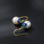 Pendientes colgantes naturales de perlas azules de Cloisonne con flor de plata de ley 925